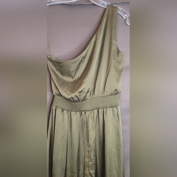 Womens Nicole Miller One Shoulder Midi Dress Size Med- Satin feel- Olive Green - Picture 6 of 11